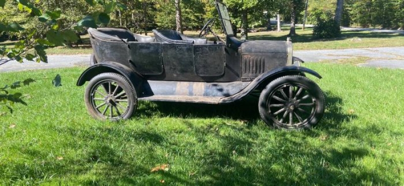 1923 Ford Model T for sale in Michigan (ID-125487) 1923 Ford Model T for sale in Michigan (ID-125487)