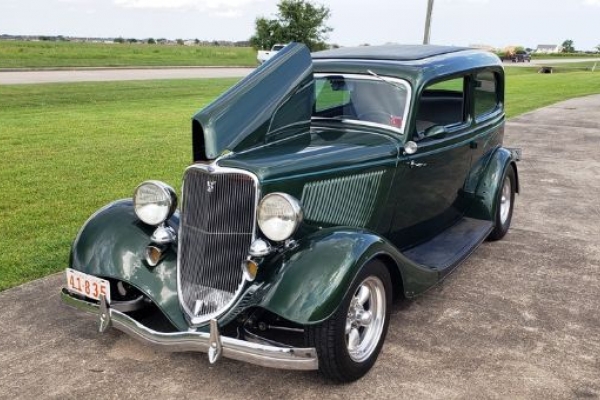 1933 Ford Sedan for sale