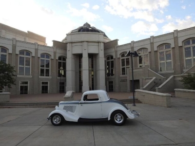 1933 Ford Deluxe for sale