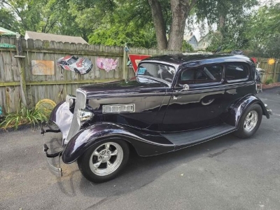 1933 Ford Sedan for sale