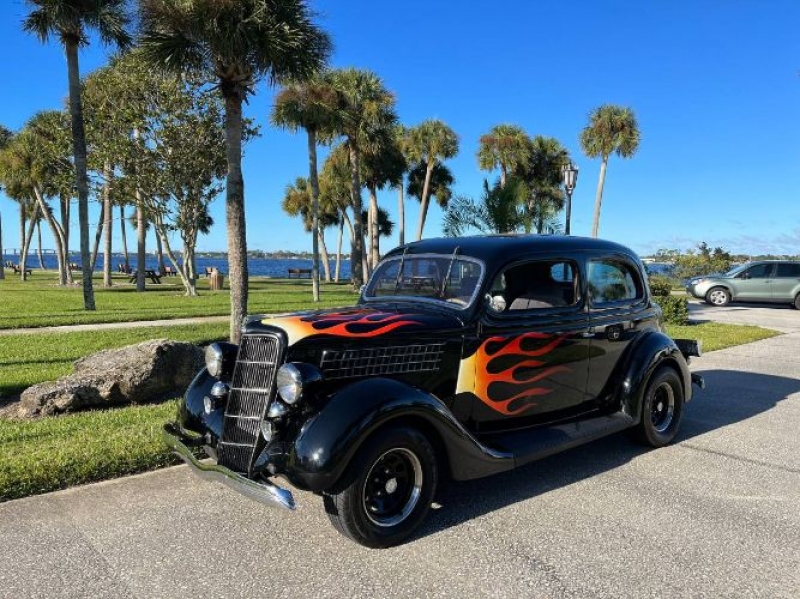 1935 Ford Coupe for sale in Michigan (ID-122148) 1935 Ford Coupe for sale in Michigan (ID-122148)