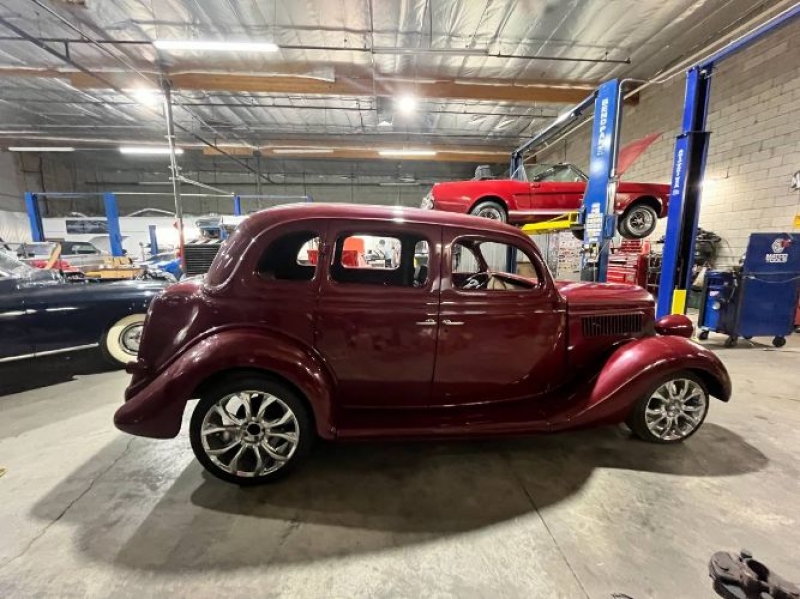1935 Ford Sedan for sale in Michigan (ID-116080) 1935 Ford Sedan for sale in Michigan (ID-116080)