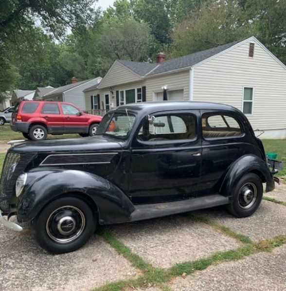 1937 Ford Humpback for sale in Riverhead, New York (ID-110907) 1937 Ford Humpback for sale in Riverhead, New York (ID-110907)