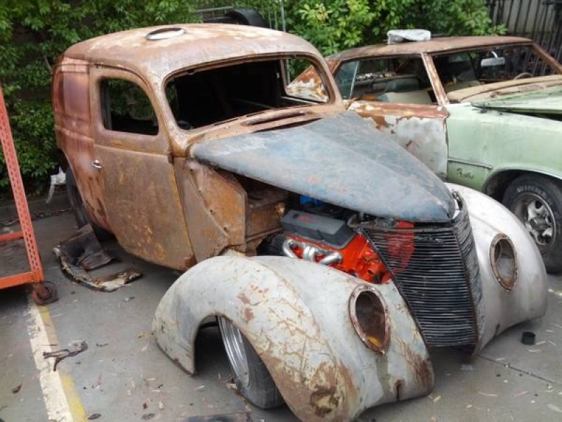 1937 Ford Sedan for sale (ID-100329) 1937 Ford Sedan for sale (ID-100329)