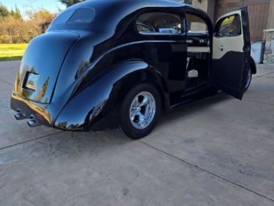 1937 Ford Sedan for sale
