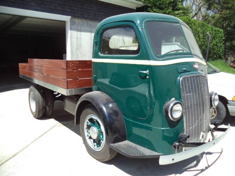 1940 International D300 for sale in Michigan (ID-118975) 1940 International D300 for sale in Michigan (ID-118975)