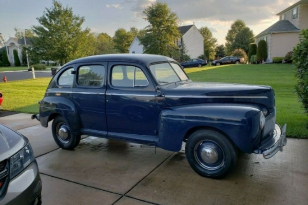 1942 Ford Deluxe for sale