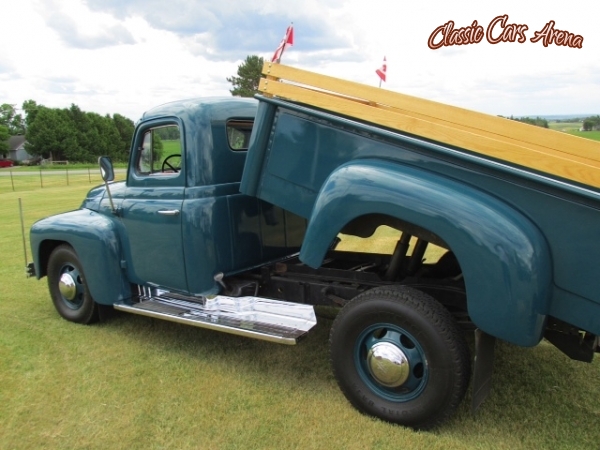 1951 International 1/2 Ton Pickup for sale in Gatineau, Quebec (ID-24404) 1951 International 1/2 Ton Pickup for sale in Gatineau, Quebec (ID-24404)
