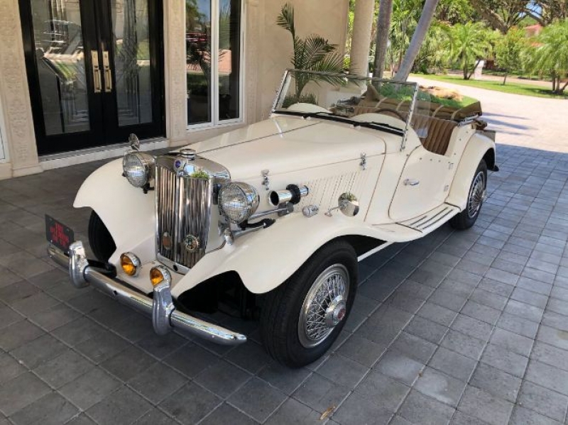 1952 MG Dutchess for sale in Michigan (ID-121324) 1952 MG Dutchess for sale in Michigan (ID-121324)