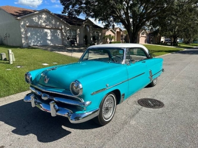 1953 Ford Crestline Victoria for sale