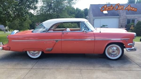 1954 Ford Crestline for sale in Michigan (ID-19276) 1954 Ford Crestline for sale in Michigan (ID-19276)