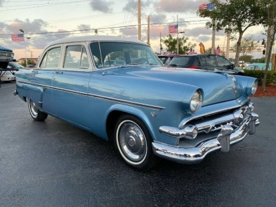 1954 Ford Crestline for sale