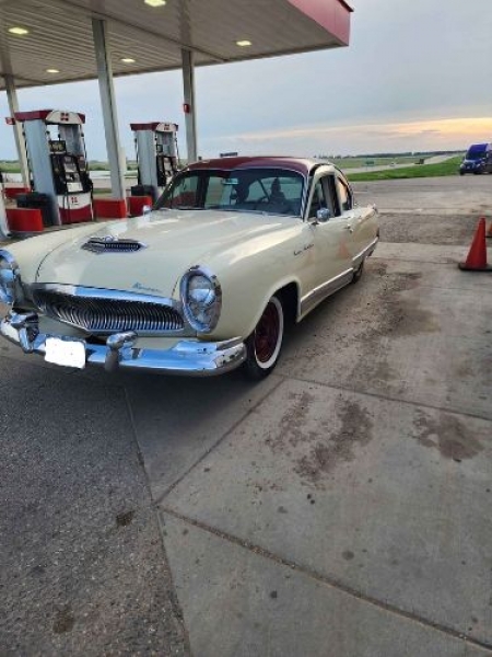 1954 Kaiser Manhattan for sale in Michigan (ID-122492) 1954 Kaiser Manhattan for sale in Michigan (ID-122492)