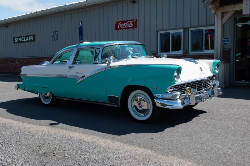 1956 Ford Fairlane for sale in Sudbury, Ontario (ID-105225) 1956 Ford Fairlane for sale in Sudbury, Ontario (ID-105225)