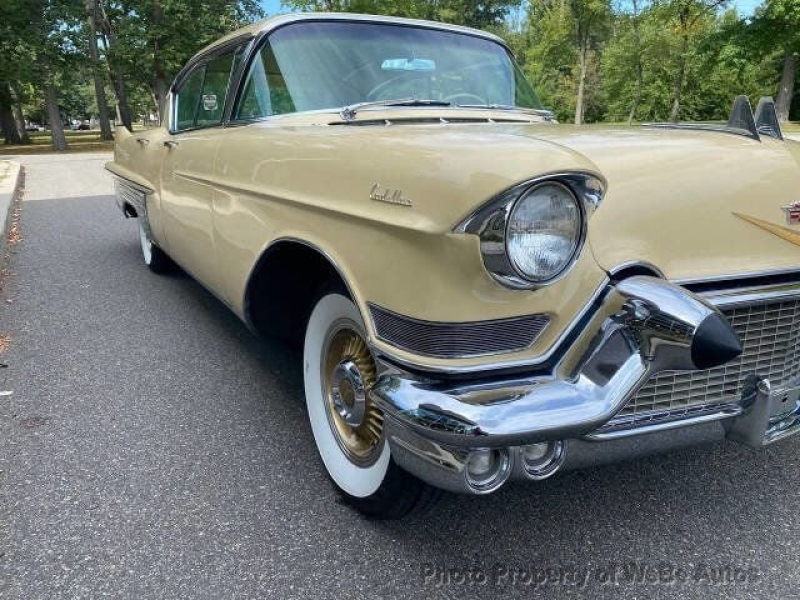 1957 Cadillac Fleetwood for sale in Riverhead, New York (ID-162240)
