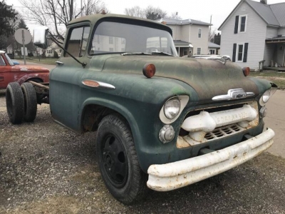 1957 Chevrolet 4400 for sale