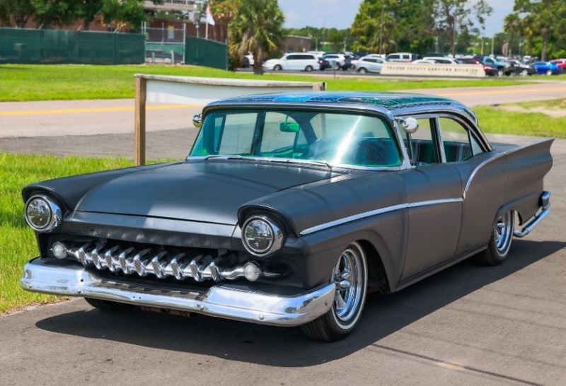 1957 Ford Fairlane for sale (ID-141865) 1957 Ford Fairlane for sale (ID-141865)