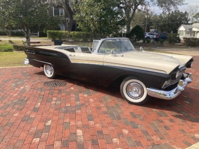1957 Ford Fairlane 500 for sale