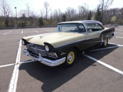 1957 Ford Fairlane 500 for sale
