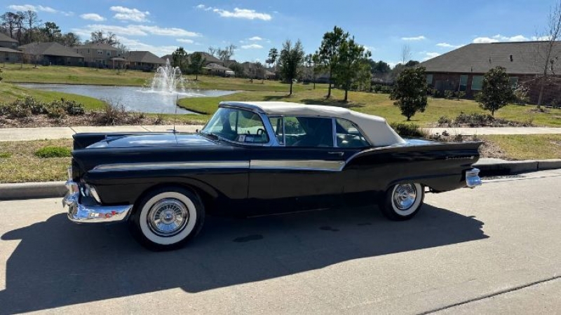 1957 Ford Fairlane 500 for sale in Michigan (ID-125913)
