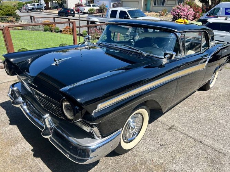 1957 Ford Skyliner for sale in Michigan (ID-119856) 1957 Ford Skyliner for sale in Michigan (ID-119856)