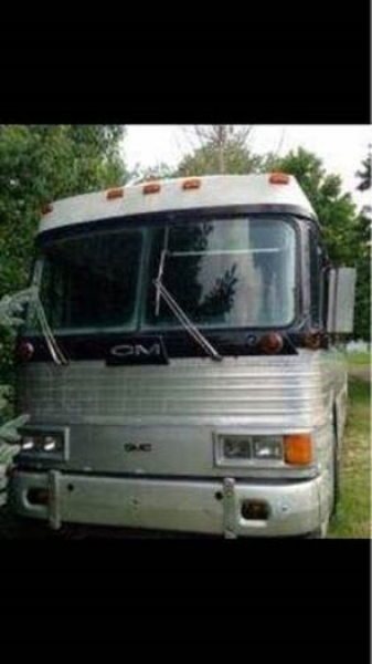 1957 GMC Bus for sale (ID-100333) 1957 GMC Bus for sale (ID-100333)