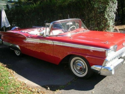 1959 Ford Skyliner for sale