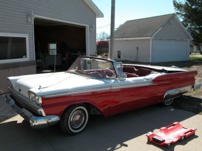 1959 Ford Skyliner for sale