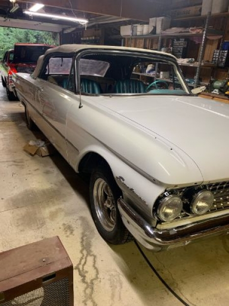 1961 Ford Sunliner for sale in Michigan (ID-122748)