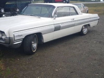 1962 Oldsmobile Starfire for sale