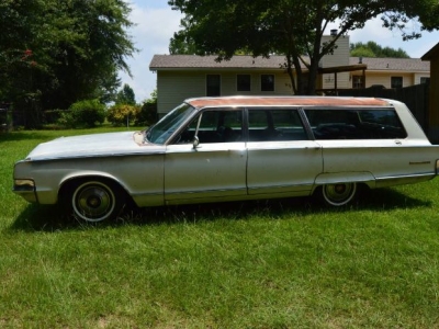 1965 Chrysler Town & Country for sale 1965 Chrysler Town & Country for sale