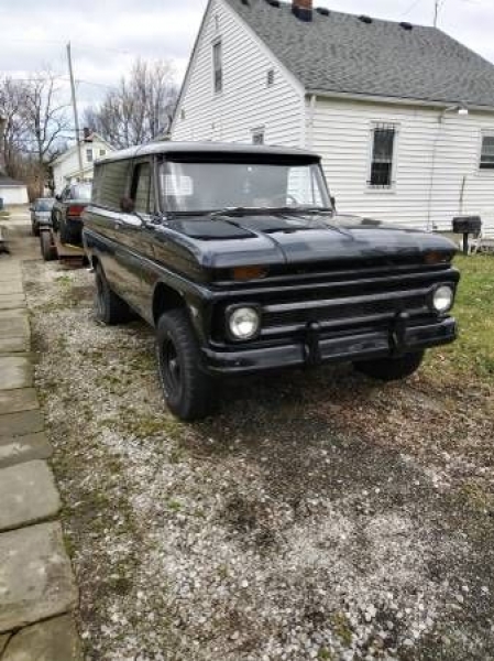 1966 Chevrolet Suburban for sale in Ohio (ID-80422) 1966 Chevrolet Suburban for sale in Ohio (ID-80422)
