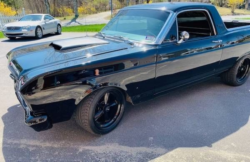 1966 Ford Roadster for sale in New Hampshire (ID-85464) 1966 Ford Roadster for sale in New Hampshire (ID-85464)