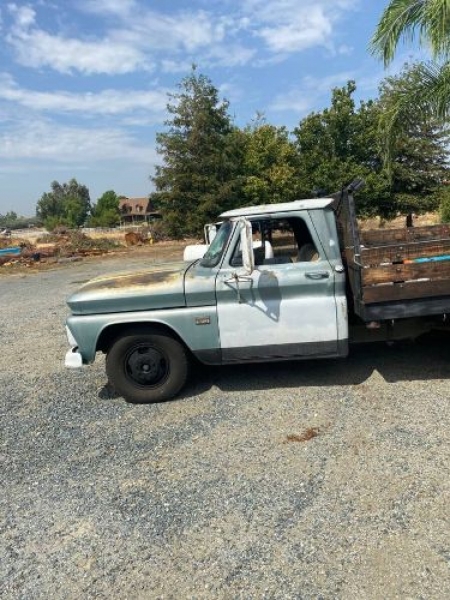 1966 Chevrolet C30 for sale in Michigan (ID-103102) 1966 Chevrolet C30 for sale in Michigan (ID-103102)