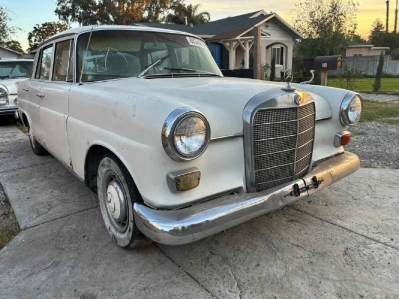 1966 Mercedes-Benz 230S for sale in Michigan (ID-142163)