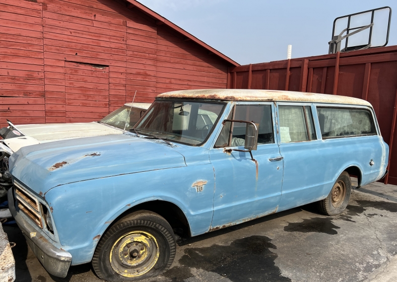 1967 Chevrolet Suburban for sale in San Jose, California (ID-120265) 1967 Chevrolet Suburban for sale in San Jose, California (ID-120265)