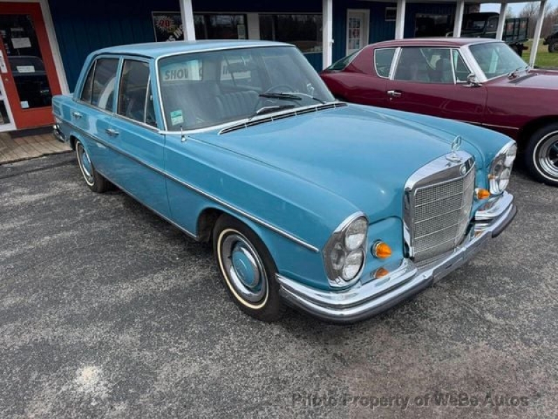 1967 Mercedes-Benz 250 for sale in Riverhead, New York (ID-163316)