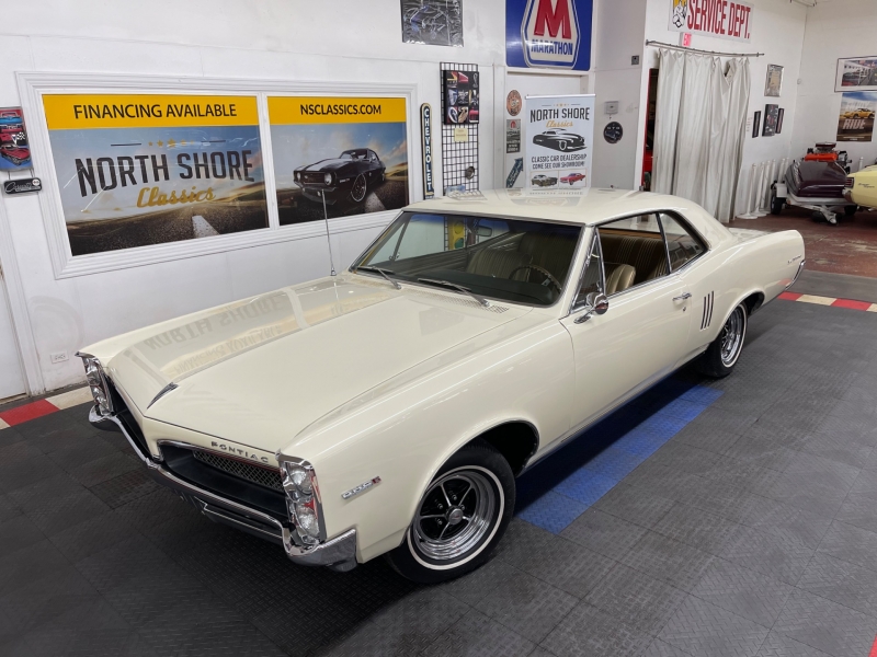 1967 Pontiac LeMans for sale in Mundelein, Illinois (ID-119433) 1967 Pontiac LeMans for sale in Mundelein, Illinois (ID-119433)