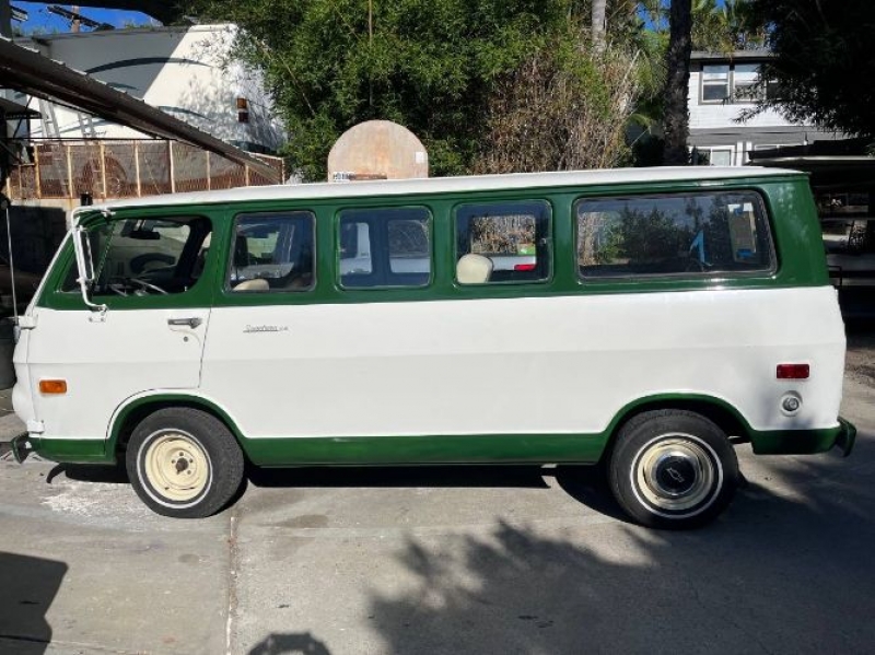 1968 Chevrolet Van for sale in Michigan (ID-121321) 1968 Chevrolet Van for sale in Michigan (ID-121321)