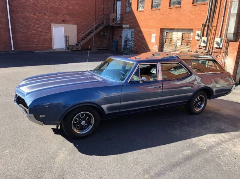 1969 Oldsmobile Vista Cruiser for sale in North Carolina (ID-85866) 1969 Oldsmobile Vista Cruiser for sale in North Carolina (ID-85866)