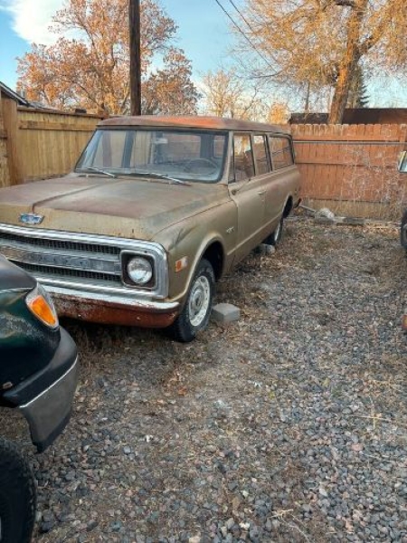 1969 Chevrolet Suburban for sale in Michigan (ID-141009) 1969 Chevrolet Suburban for sale in Michigan (ID-141009)