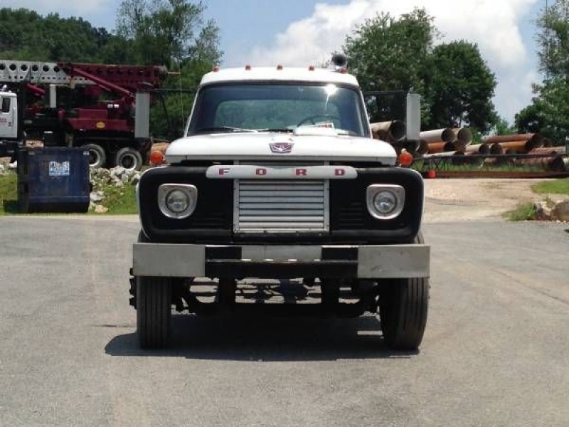 1969 Ford F900 for sale (ID-100615) 1969 Ford F900 for sale (ID-100615)