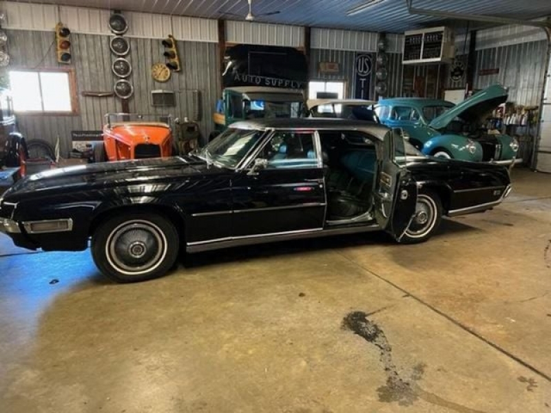 1969 Ford Thunderbird for sale in Riverhead, New York (ID-114622) 1969 Ford Thunderbird for sale in Riverhead, New York (ID-114622)