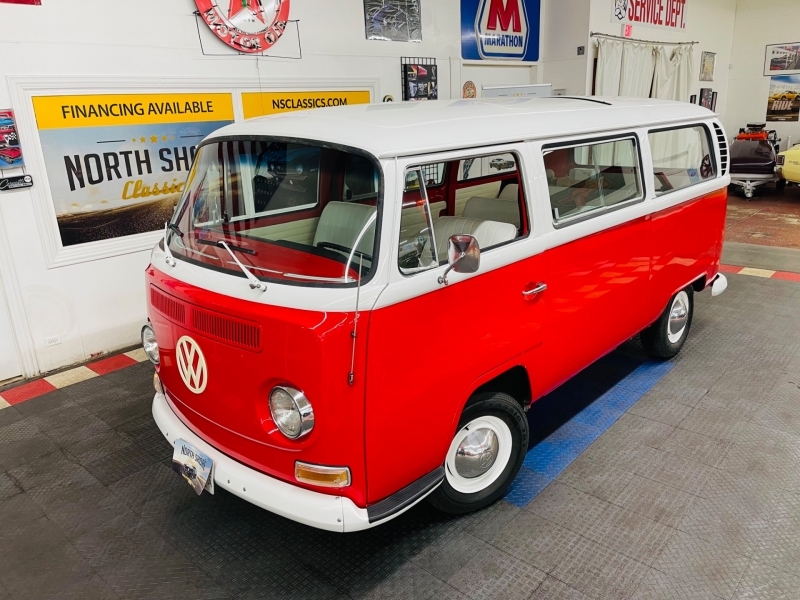 1969 Volkswagen Bus for sale in Mundelein, Illinois (ID-118554)