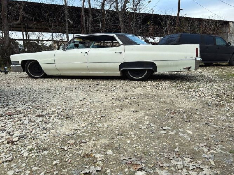 1970 Cadillac DeVille for sale in Michigan (ID-132888) 1970 Cadillac DeVille for sale in Michigan (ID-132888)