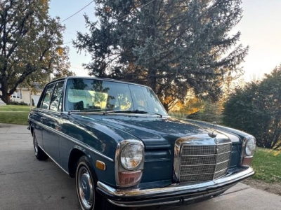 1971 Mercedes-Benz 220D for sale