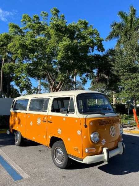 1971 Volkswagen Bus for sale in Michigan (ID-130995)