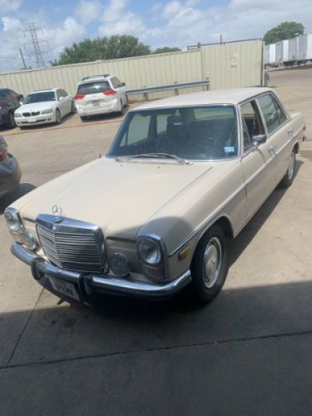 1972 Mercedes-Benz 220D for sale in Michigan (ID-92667)
