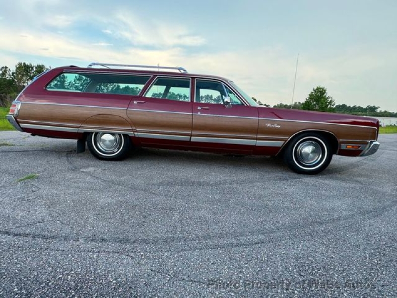 1973 Chrysler Town & Country for sale in Riverhead, New York (ID-143521) 1973 Chrysler Town & Country for sale in Riverhead, New York (ID-143521)