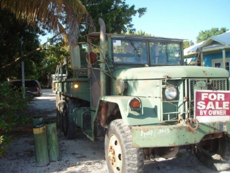 1973 Military Truck for sale (ID-100378) 1973 Military Truck for sale (ID-100378)